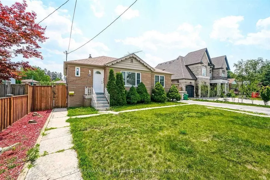 Mississauga, ON L5A 1S3,322 Rudar RD