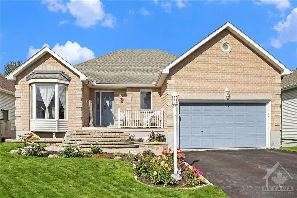 Stittsville - Munster - Richmond, ON K2S 1M3,93 FOREST CREEK DR