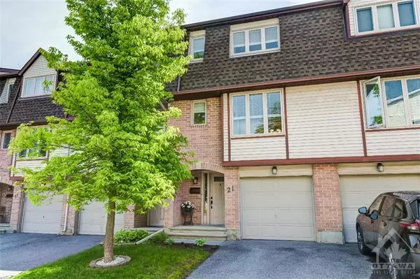 21 LIGHTFOOT PL, Kanata, ON K2L 3M6