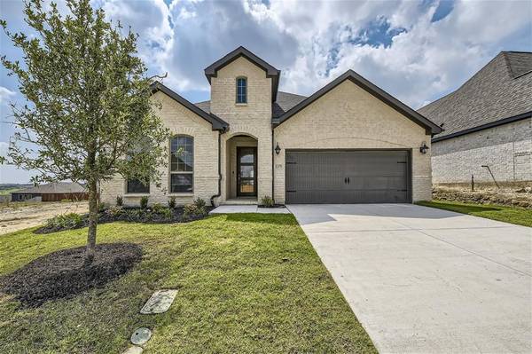 117 Tierra Blanca Lane,  Rhome,  TX 76078