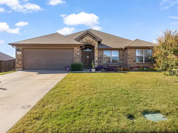 108 Hillcrest Way,  Crandall,  TX 75114