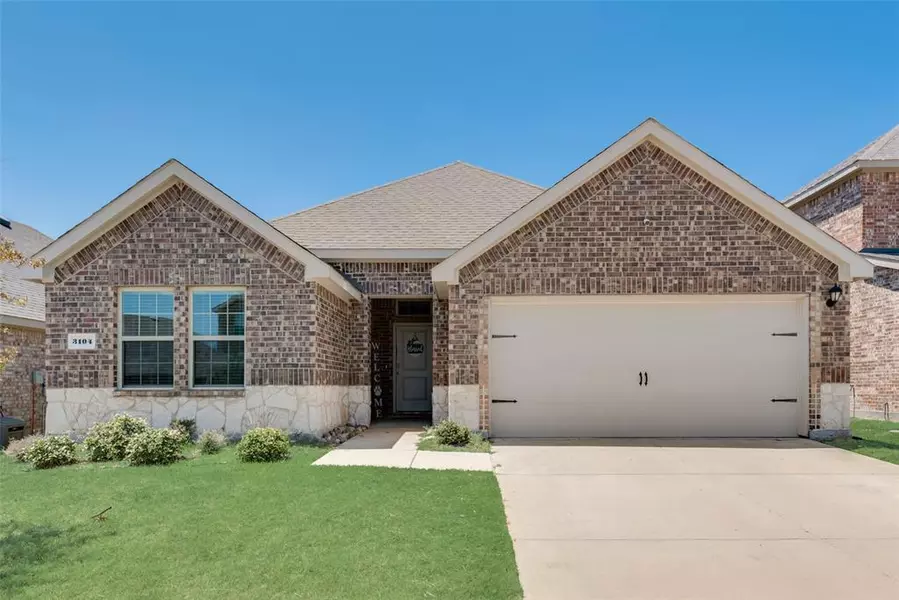 3104 Glazner Drive, Mesquite, TX 75126