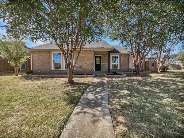 5612 Painter Street, The Colony, TX 75056