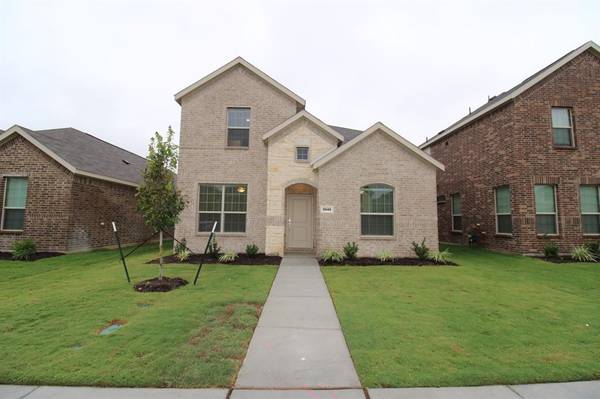 9945 Little Tree Lane, Fort Worth, TX 76179