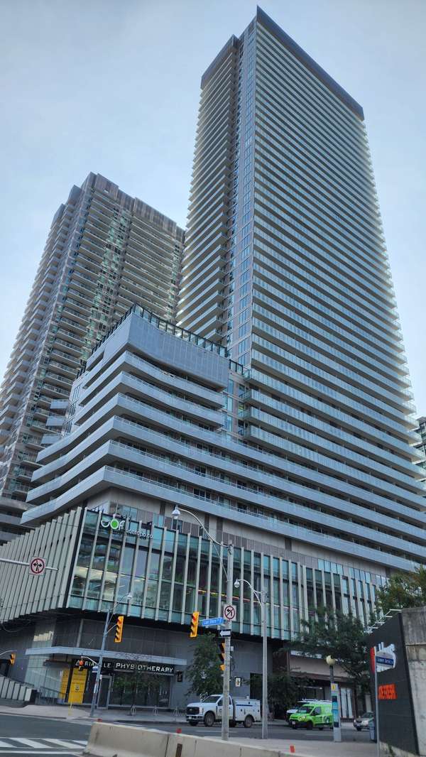 20 Richardson ST #3308, Toronto C08, ON M5A 0S6