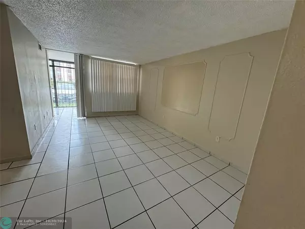 Miami, FL 33174,9440 W Flagler St  #113