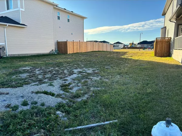 High River, AB T1V0A9,856 Hampshire CRES Northeast