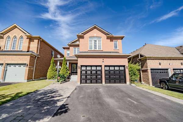 67 Rosswell DR, Clarington, ON L1E 3J7