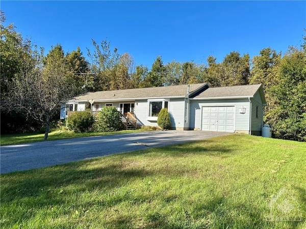 797 EIGHTH CONCESSION RD, Rideau Lakes, ON K0G 1X0