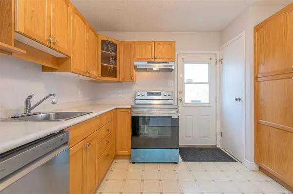 Duncan, BC V9L 2Z5,2450 Heather St