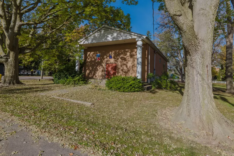 31 York ST W, Chatham-kent, ON N0P 2C0