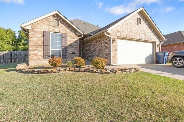 1712 Spruce Circle, Shawnee, OK 74864