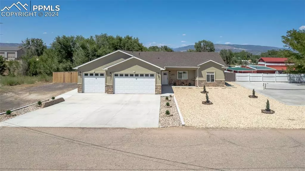 1685 Pinion AVE, Canon City, CO 81212