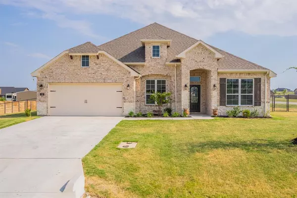 135 Mossy Creek Trail, Rhome, TX 76078