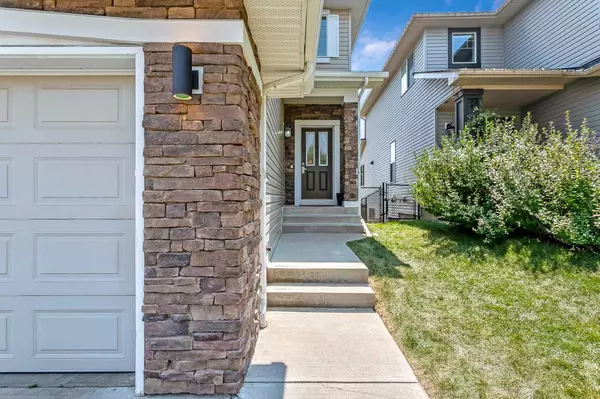 Calgary, AB T3R 0B4,49 Kincora Glen Rise NW