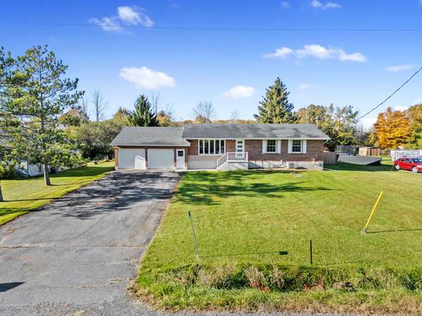 410 Old Hamburg RD, Greater Napanee, ON K7R 3K7