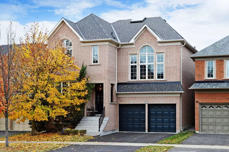 84 Alpaca DR, Richmond Hill, ON L4E 0R1