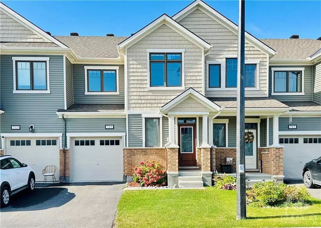 Barrhaven, ON K2J 6S9,715 MEGREZ WAY