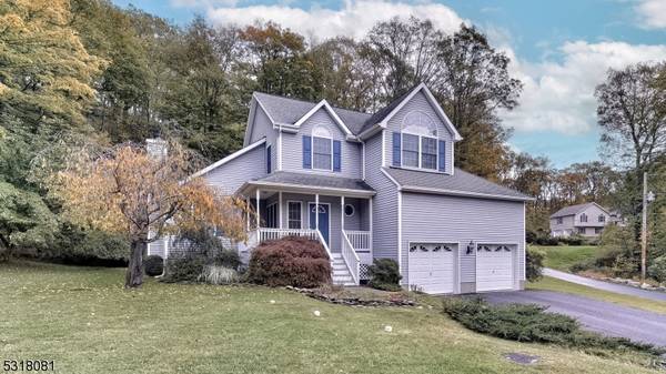 4 Parks Ln, Vernon Twp., NJ 07461