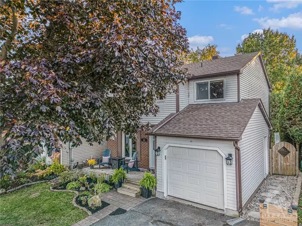 Kanata, ON K2L 2E3,34 RICKEY PL