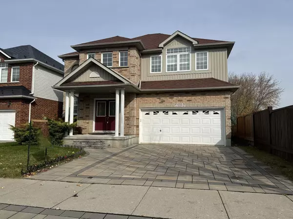 692 Salzburg DR, Waterloo, ON N2V 2N8