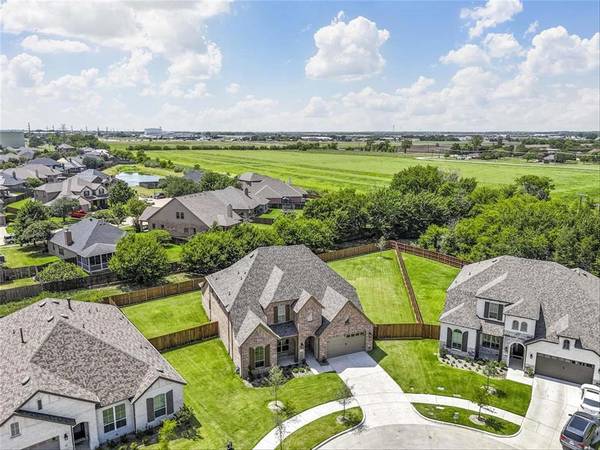 2289 Cooper River Trail, Waxahachie, TX 75165