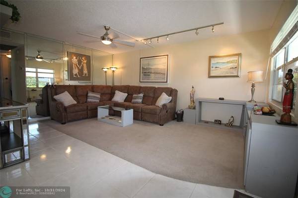 Deerfield Beach, FL 33442,1160 Cambridge G  #1160