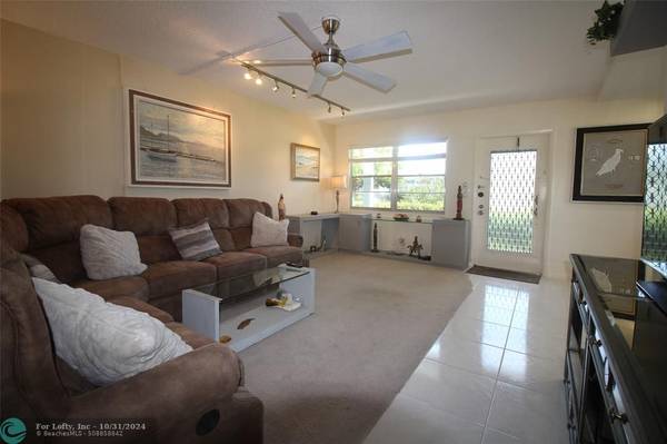 Deerfield Beach, FL 33442,1160 Cambridge G  #1160