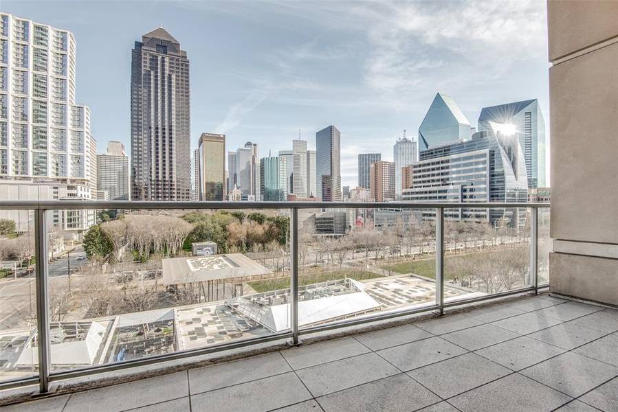 2025 Woodall Rodgers Freeway #51, Dallas, TX 75201