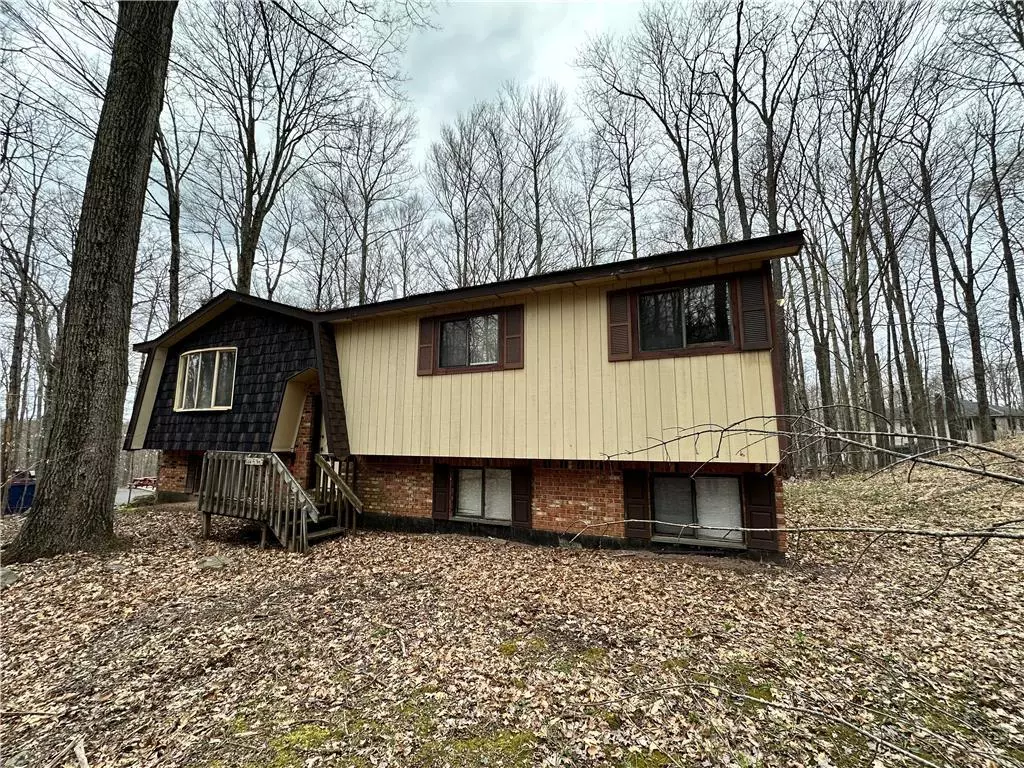 Tobyhanna Twp, PA 18347,2365 Locust Ridge Road