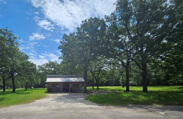 1200 Mays Lane,  West Tawakoni,  TX 75474