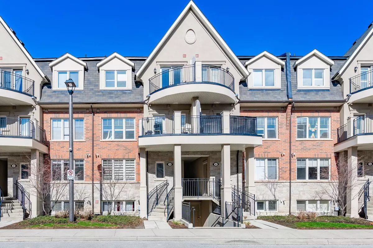 Oakville, ON L6M 0X6,2420 Baronwood DR #4-01