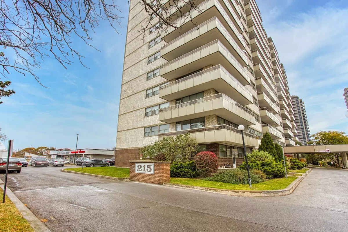 St. Catharines, ON L2T 3J7,215 Glenridge AVE #407