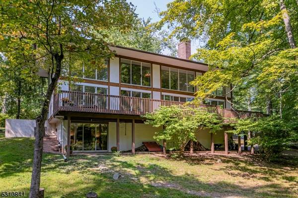 163 Rolling Hill Rd, Montgomery Twp., NJ 08558