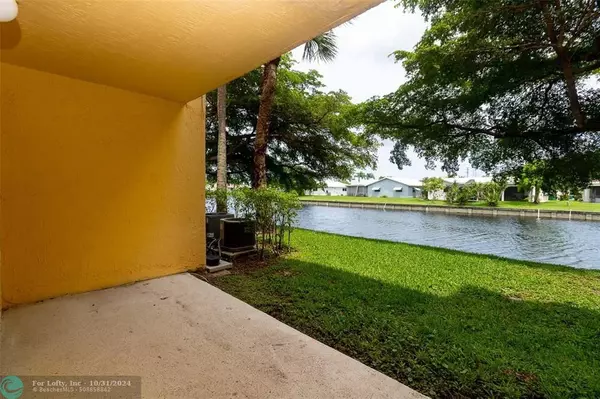 Tamarac, FL 33321,7630 Westwood Dr  #303