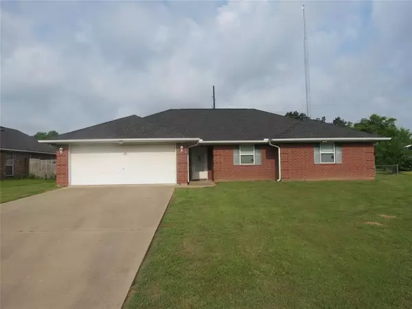 303 County Road 2466,  Mineola,  TX 75773