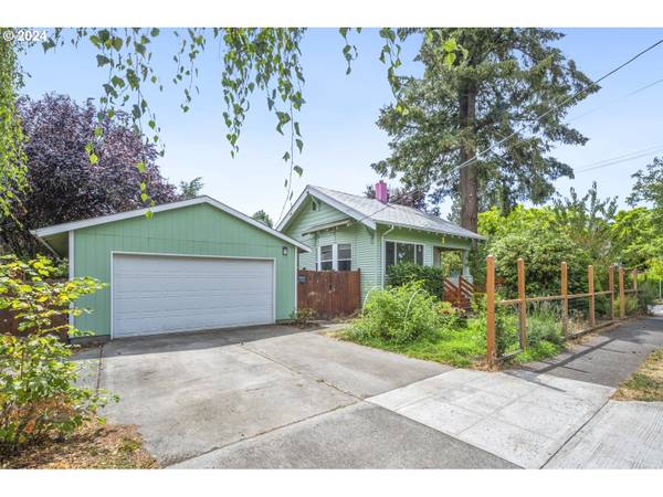 6004 SE HAROLD ST,  Portland,  OR 97206