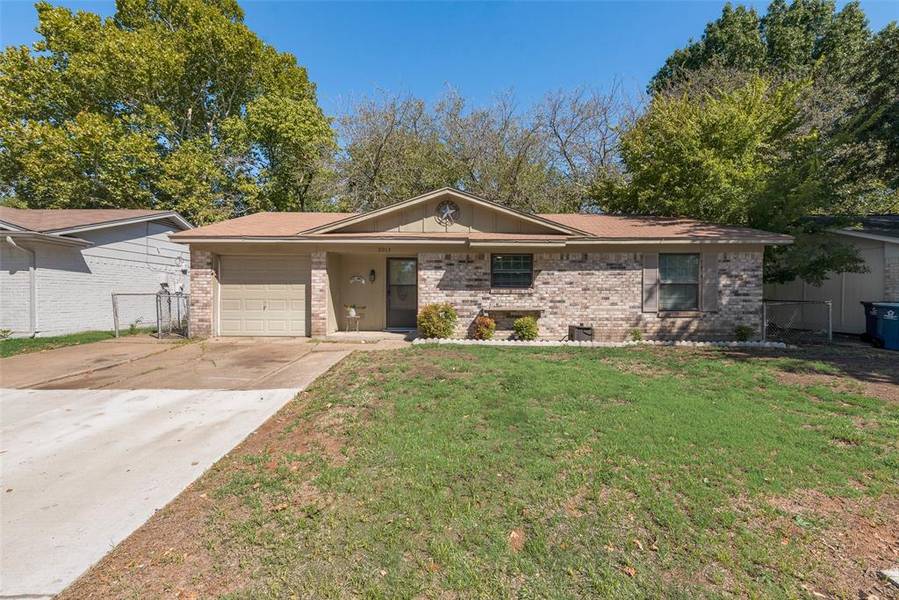 3013 Leanne Street, Rowlett, TX 75088