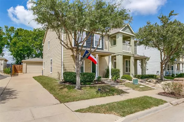 10705 Traymore Drive, Fort Worth, TX 76244