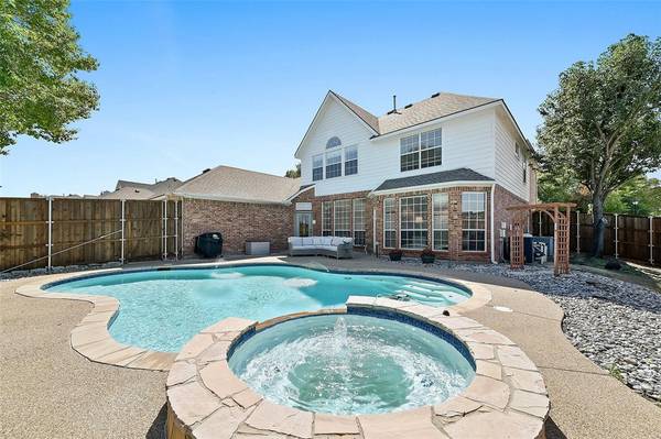 1520 Arrowhead Lane, Carrollton, TX 75007