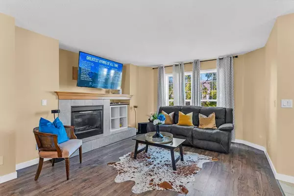 Calgary, AB T3M 1J5,246 CRAMOND CIR SE