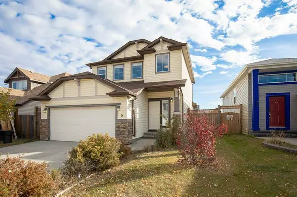 Red Deer, AB T4P 0N4,5 Juniper Close