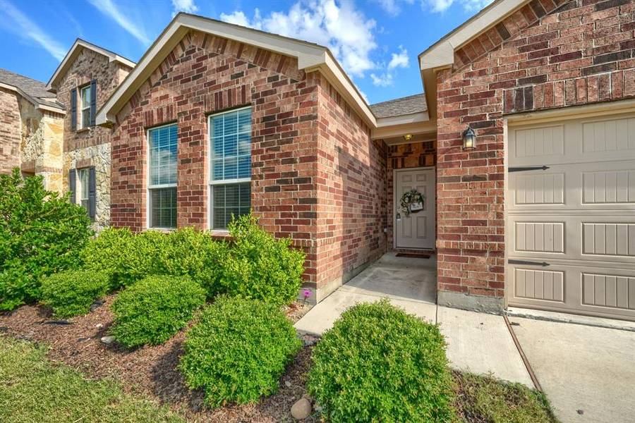 2123 Glaston Road, Forney, TX 75126