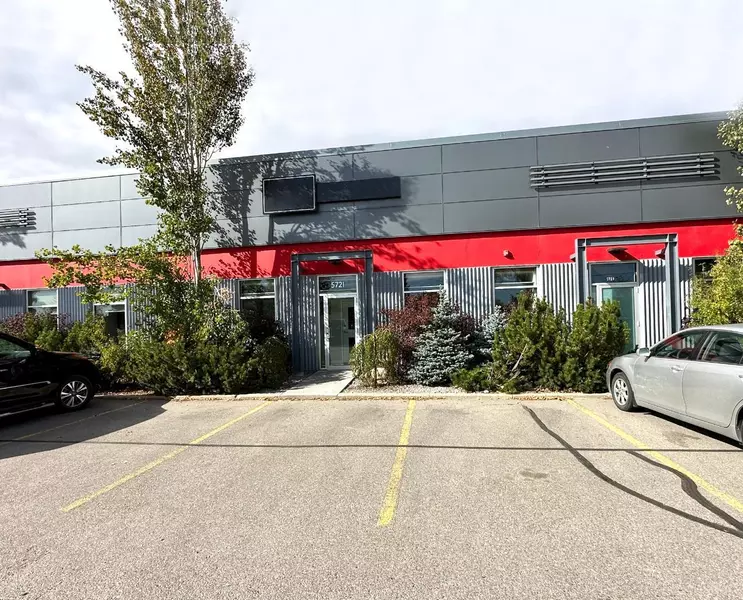 5721 Burbank RD Southeast, Calgary, AB T2H 1Z5