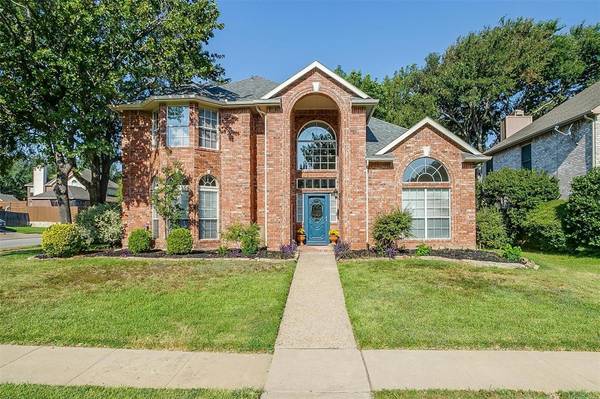 8001 Kristina Lane, North Richland Hills, TX 76182