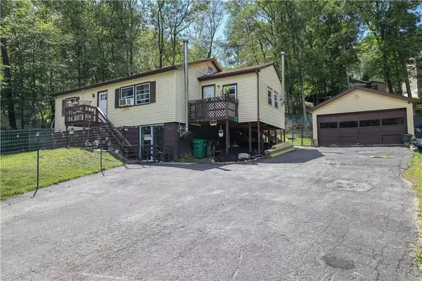 2112 Fawn Lane,  Pike County,  PA 18324