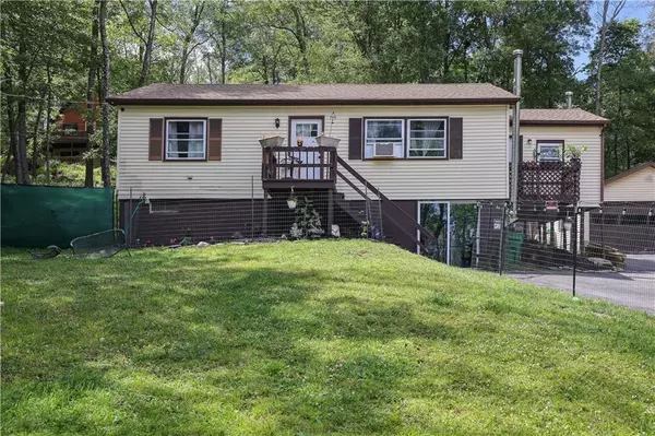 Pike County, PA 18324,2112 Fawn Lane