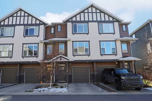 131 New Brighton WALK Southeast, Calgary, AB T2Z 5C7