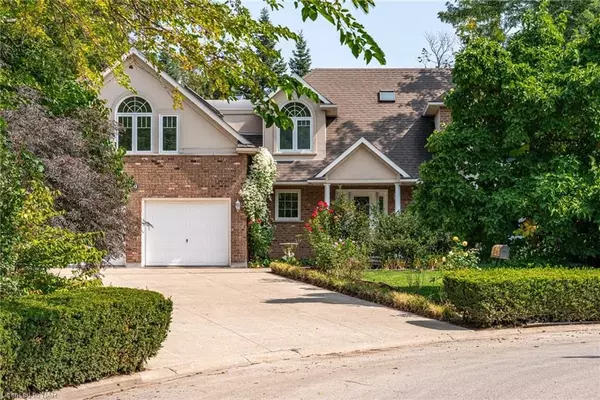 St. Catharines, ON L2N 7S4,10 WATERSEDGE CIRCLE CIR