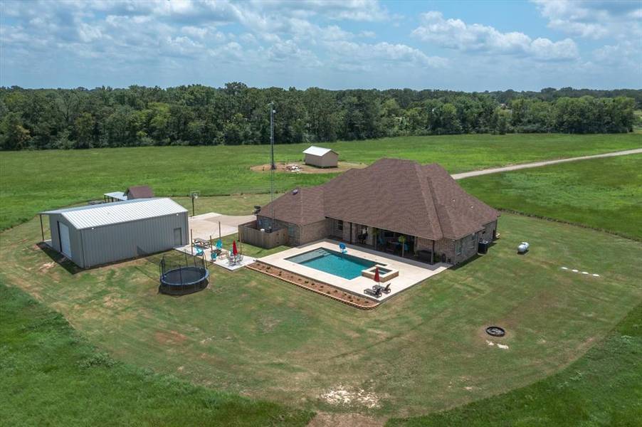 380 VZ County Road 1832, Grand Saline, TX 75140